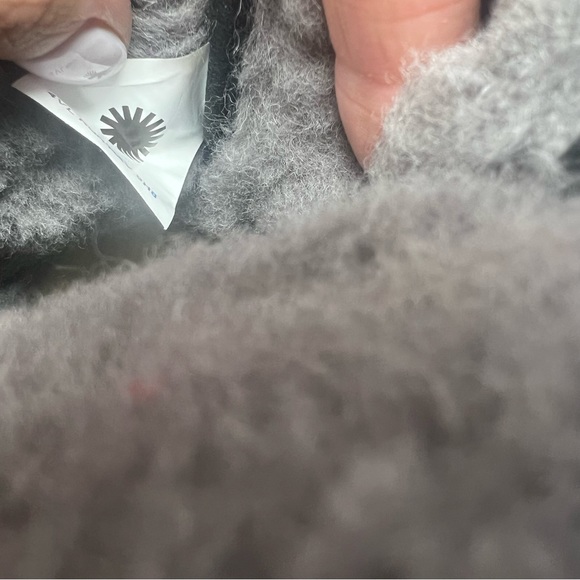 UGG Australia Women's Adirondack Boot II snow waterproof winter insulated 8.5 - Picture 11 of 13